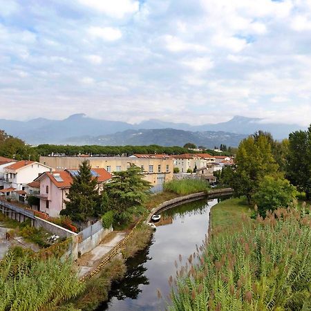 Attico Con Terrazza A Viareggio Apartment Bagian luar foto