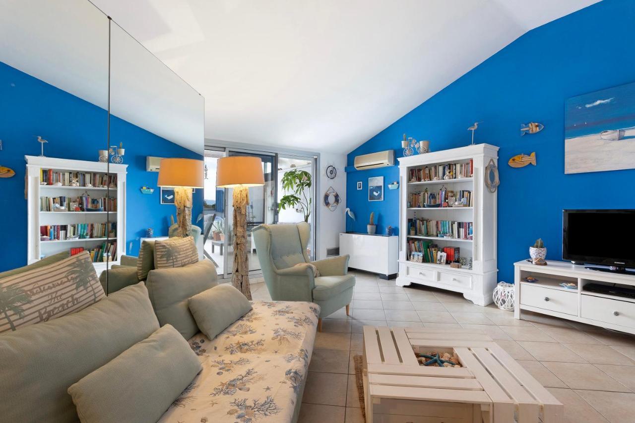 Attico Con Terrazza A Viareggio Apartment Bagian luar foto
